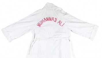 Sběratelé, pozor! Do dražby jde legendární župan Muhammada Aliho
