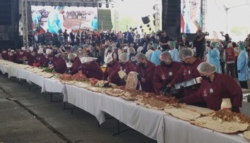 V Mexiku pokořili rekord o nejdelší sendvičovou řadu na světě. Měřila 100 metrů