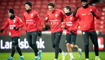 To je frajer! Dánský fotbalista předvedl na tréninku gólovou parádu