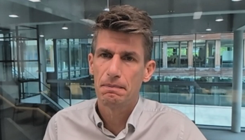 Sociální dárečky si nemůžeme dovolit, říká ekonom. A nová EET to nezachrání