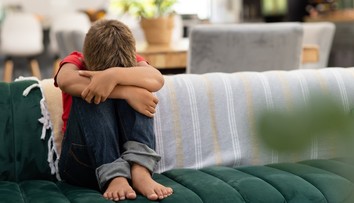 V Česku roste počet dětí žijících mimo vlastní rodinu. Pomoct by mohl připravený zákon