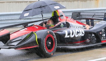 Počasí IndyCar nepřálo, přerušený závod bude pokračovat v pondělí