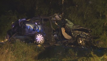 Řidička dostala smyk a narazila do dodávky. Zemřela, 2 lidi se zranili