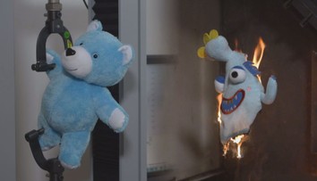 VÍKEND: Čím projdou hračky, než se dostanou k dětem