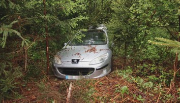 Policie musela na ujíždějícího řidiče vytáhnout zbraně. Je obviněný ze 17 trestných činů