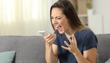 Česko začíná vypínat 3G síť, lidé se staršími telefony přijdou o internet