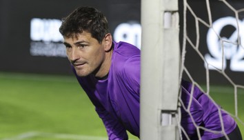 Je Casillas gay? Brankář vysvětlil, co se stalo. Puyol se omlouval za vtípek