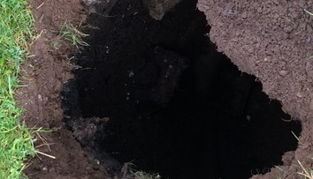 Tajemné schody do pekla! Kam vede temná díra, nikdo netuší