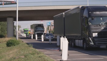 Prahu blokují uzavírky hlavních tahů. Výluky mají i tramvaje a metro