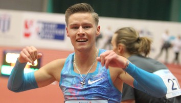Maslák na Julisce ovládl dvoustovku, Ogrodníková uctila Zátopkovou