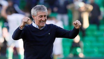Nový trenér Barcelony? Umí plážový fotbal, hrál i šachy s Kasparovem!