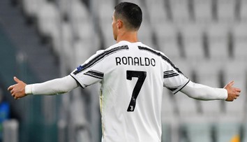 Juventus zvládl bláznivý duel s Interem. Atalanta si téměř zajistila LM