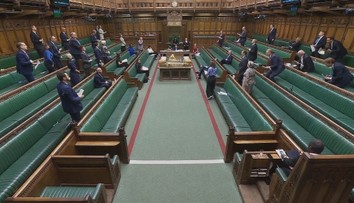 Ve Velké Británii budou volit mladí lidé od 16 let, rozhodla vláda