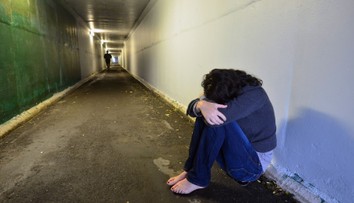 Měl ženu praštit kovovou tyčí, chytili ho po 3 letech. Motiv útoku šokoval