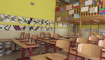 Pozdější vstávání do školy dětem prospívá. Problémem je ale pro rodiče