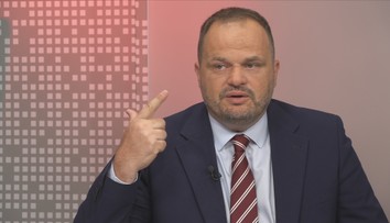 V SOCDEM to vře. Šmarda vyzývá členy, aby se postavili rozhodnutí jít se STAČILO!
