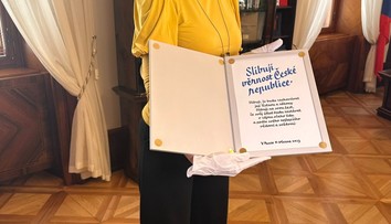 Pekarová ukázala slib, který bude Pavel podepisovat. Lidé kritizují písmo. ANKETA