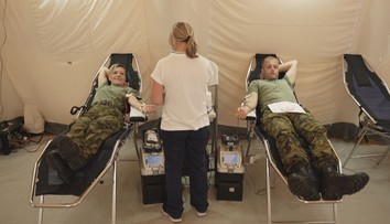 Drsná realita polních nemocnic. Často musíme vybírat, koho zachráníme, říká lékař