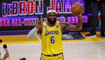 LeBronovi k překonání rekordu gratuloval i prezident USA: Inspiroval jsi národ
