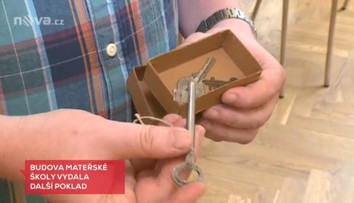 Ve školce našli další poklad! Trezor ukrýval neznámé klíče