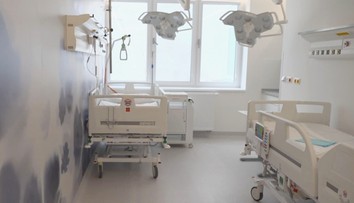 Po smrti miminek se do nemocnice vrací porodník. Lidé kvůli němu sepsali petici