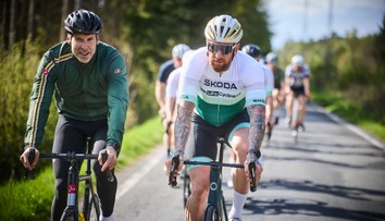Petr Čech a dva vítězové Tour na startu. V Česku se pojede unikátní závod