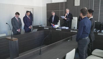 Ochránci zvířat vinili Albert z týrání kuřat. Teď se mají omluvit