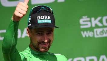 Fenomén Sagan je osobností Tour: Drtí soupeře, stíhá bavit i fanoušky