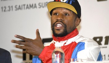 Mayweather se omlouvá: Zápasit nebude, prý to vůbec nepochopil!