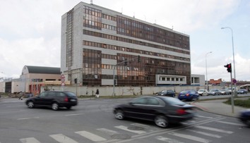 Sledovala BIS lidi z okolí Miloše Zemana? Schůze poslanců se blíží