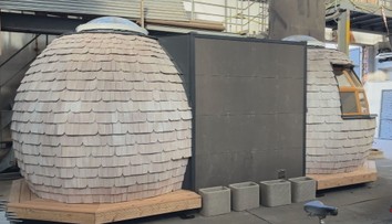 V Českých Budějovicích vznikl unikátní dům Samorost. Konstrukci tvoří podhoubí