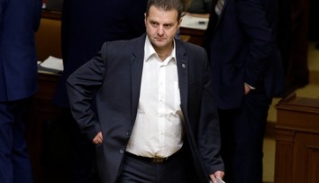 Konec poplatků za televizi a rozhlas? Komunista Ondráček má plán
