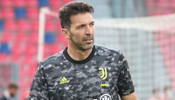Konec velké brankářské legendy. Buffon se v 45 letech loučí s fotbalem
