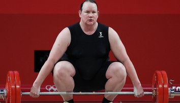 Transgender vzpěračka ukončí po OH kariéru. Věk mě dohnal, přiznává