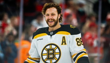 Základní část NHL je u konce. Kdo s kým v play-off? V akci 11 Čechů
