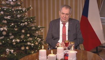 Sbohem a šáteček, rozloučil se Zeman. Podpořil pomoc Ukrajině