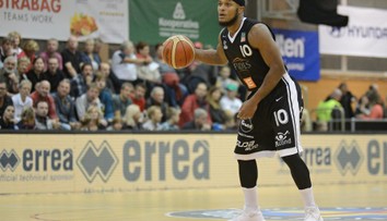 Neskutečných 21 trojek! I proto je Nymburk blízko dalšího titulu