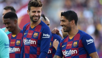 Piqué si z upíra Suáreze dělá srandu, v roušce si mě poprvé nepokousal