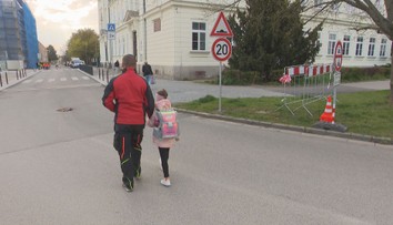 V Dobříši spouští projekt Pěšky do školy. Má zvýšit bezpečnost dětí a chodců