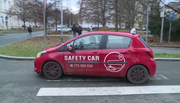 Noví řidiči budou smět za volant hned po zkoušce. Policie je zkontroluje on-line