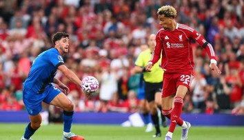 Jak to mohl VAR nevidět? Fanoušci Liverpoolu zuří nad rozhodnutím sudích