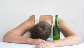 Více alkoholu než Češi vypijí jen naši sousedi! Ale doháníme je