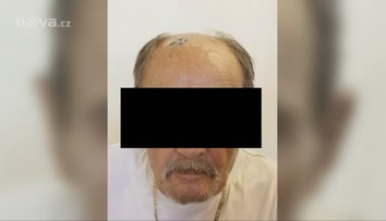 Zkušeného kriminálníka (72) chytili při prodeji drog přímo za ruku