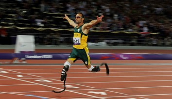 Atlet Pistorius půjde na svobodu. Odseděl si 10 let za vraždu přítelkyně