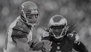 Záhadná smrt. Bývalou hvězdu NFL našli bezvládně ležet v hotelu