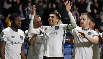 Pohádka Grimsby nekončí. Tým ze čtvrté ligy je v osmifinále Carabao Cupu