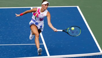 Češkám čtvrtfinále nevyšlo. Padla Vondroušová i Martincová