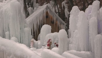 Slovinská vesnice v srdci Alp se proměnila v ledové království