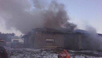 Hasiči řeší čím dál častěji požáry z popele. Připomínají, že žhavý může být i 3 dny