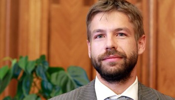 Pelikán: Odmítat pomoc EU je nebezpečné, přijměte kvóty!